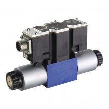 4/2 and 4/3 proportional directional valves, direct operated, without electrical position feedback, with integrated electronics (OBE) 4WRAE